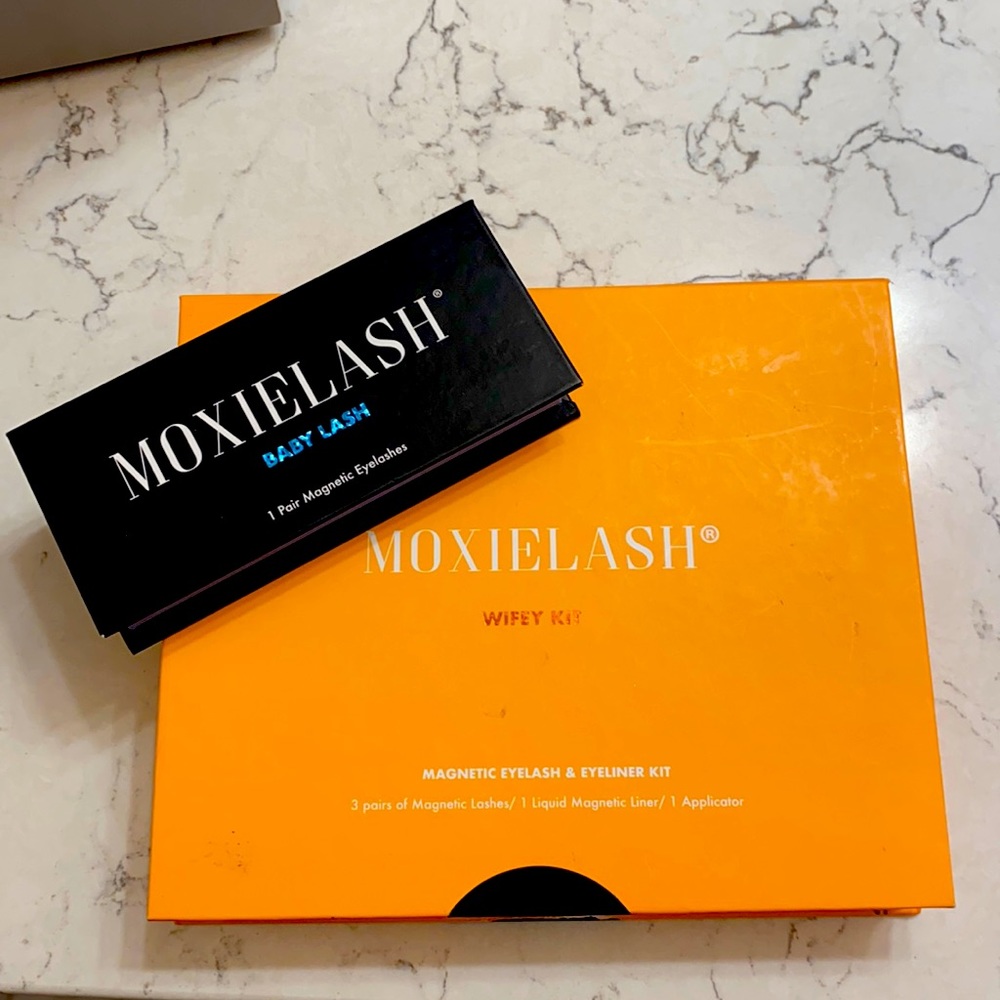 4 sets of Moxie Lashes